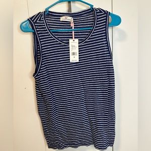 Vineyard Vines women's medium striped navy tank - new!